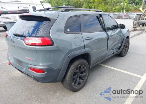 2014 Jeep Cherokee Trailhawk z USA, uszkodzony, nr VIN 1C4PJMBS8EW252634